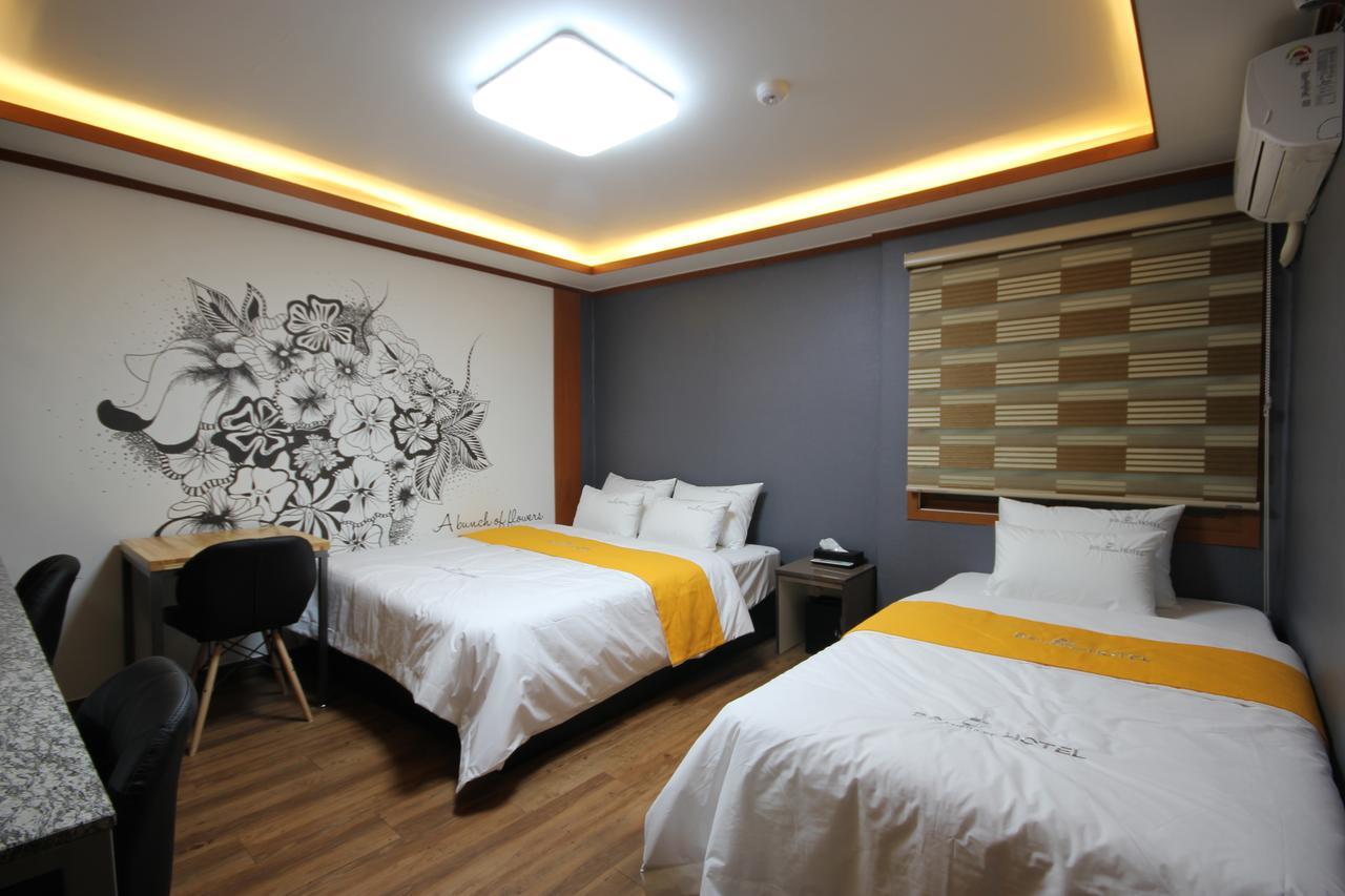Business Hotel Busan Station Room photo